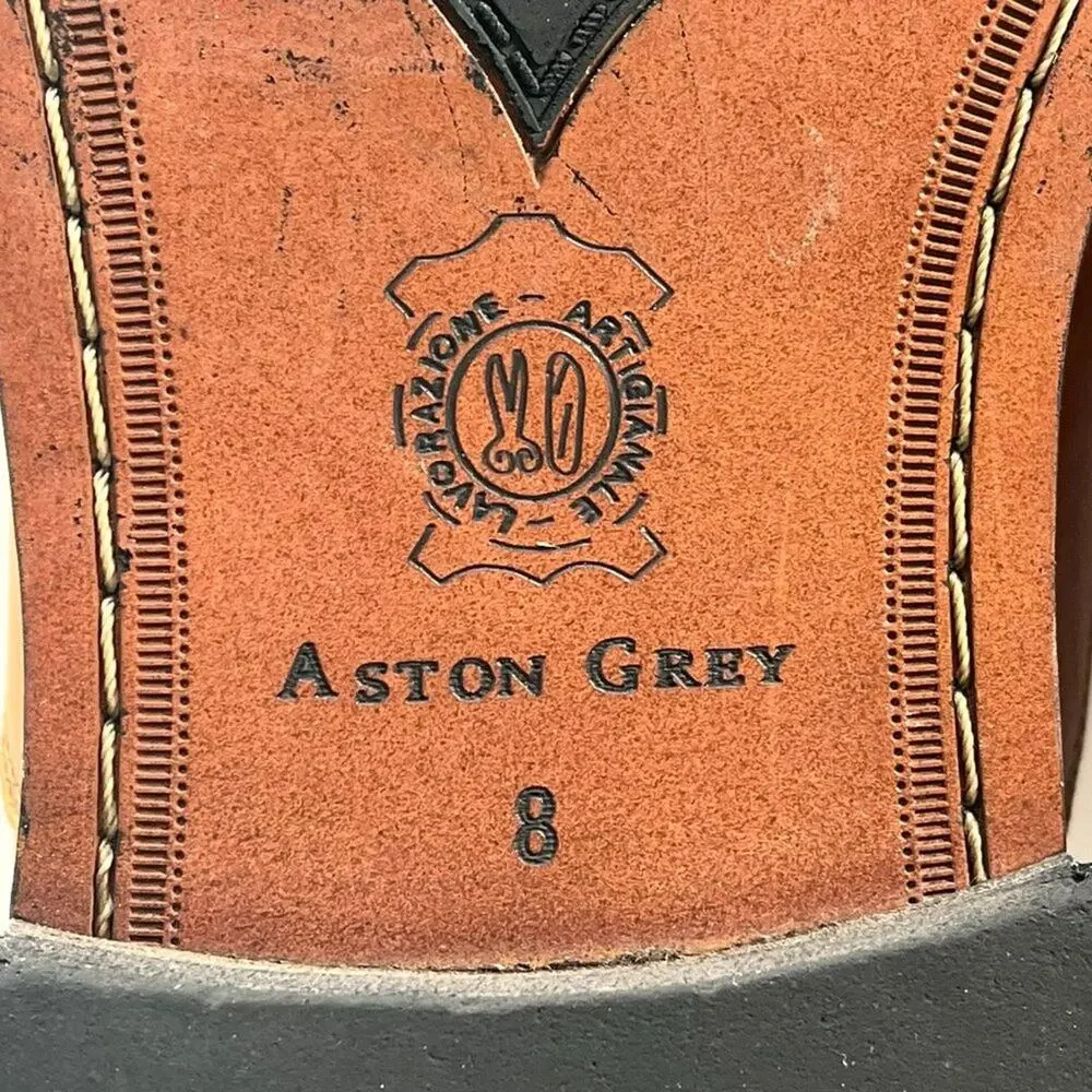Aston Grey upscale why tan